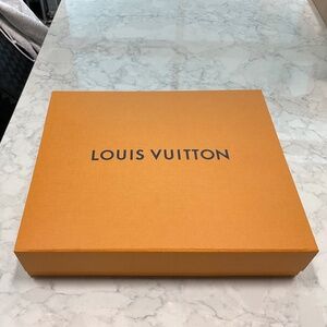 Louis Vuitton box